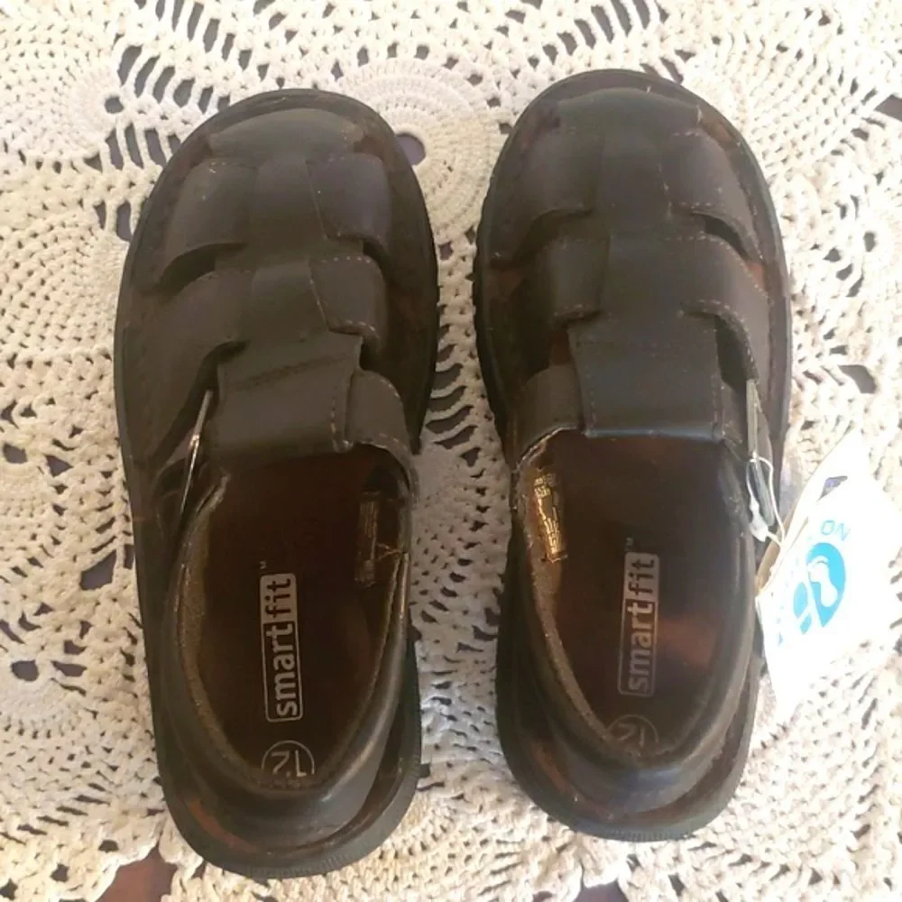 NWT SmartFit Boys Faux Leather Sandals with Velcro Closures Sz 12